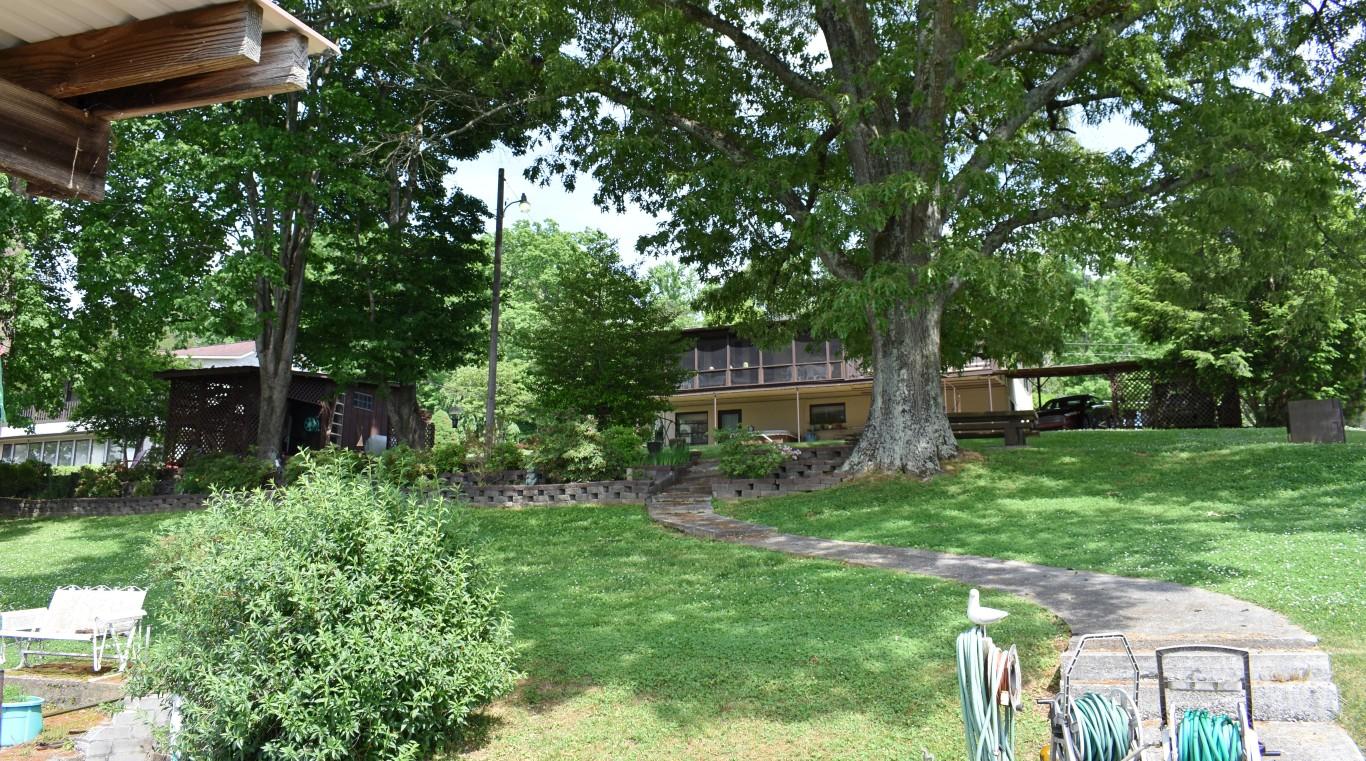 1344 Lakewood Village Road, Unit 9 Spring City, TN 37381 - Photo 53 of 72 1344 Lakewood Village landscape 37 (Medi