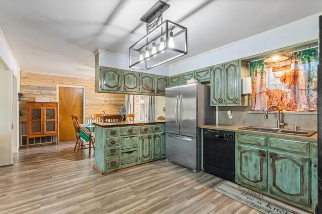 $244,900 | 910 St Charles Court, Marlin, TX 76661