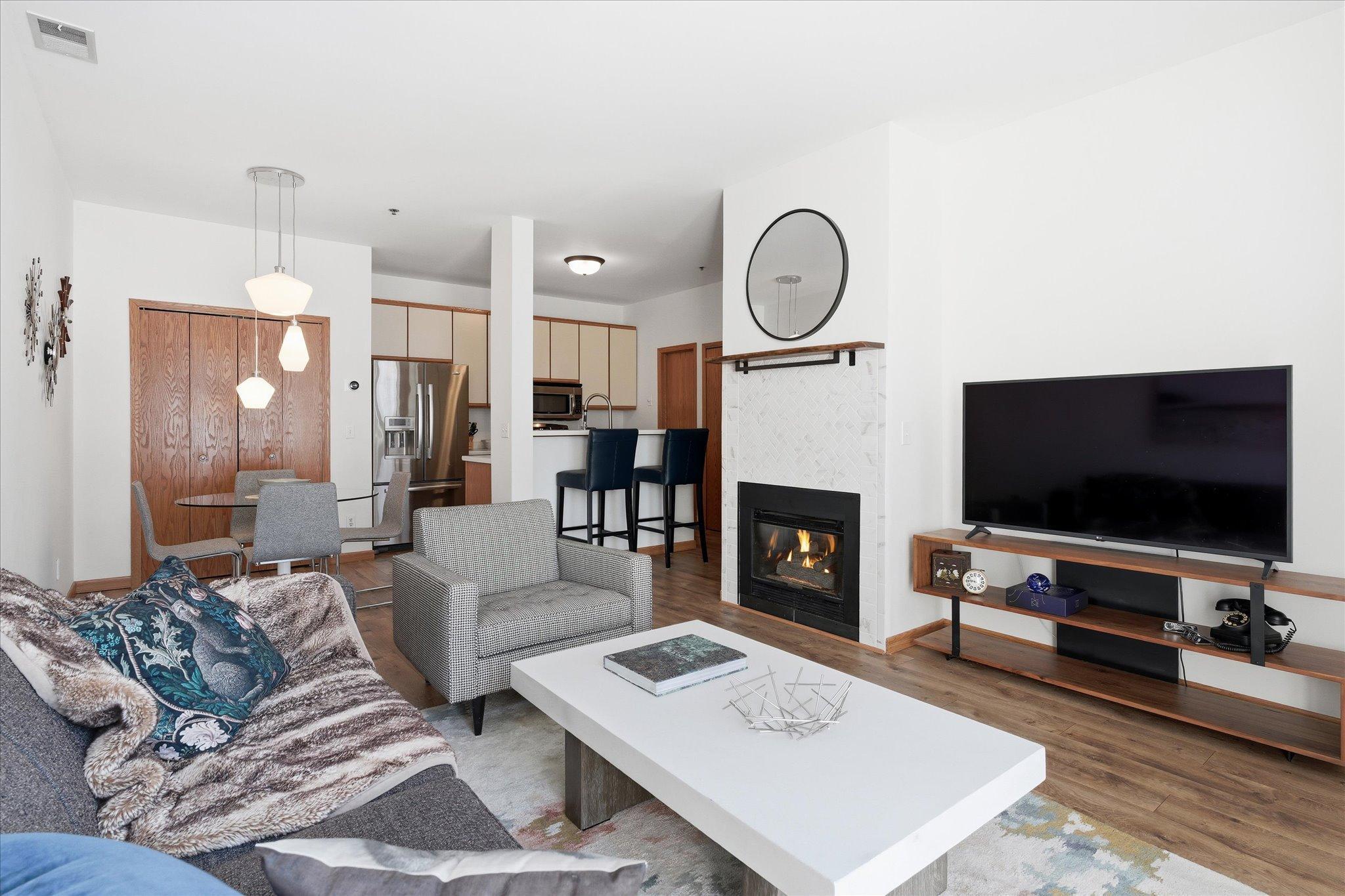 8449 Cortland Road Eden Prairie, MN 55344 - Photo 11 of 34 Gallery Image 11