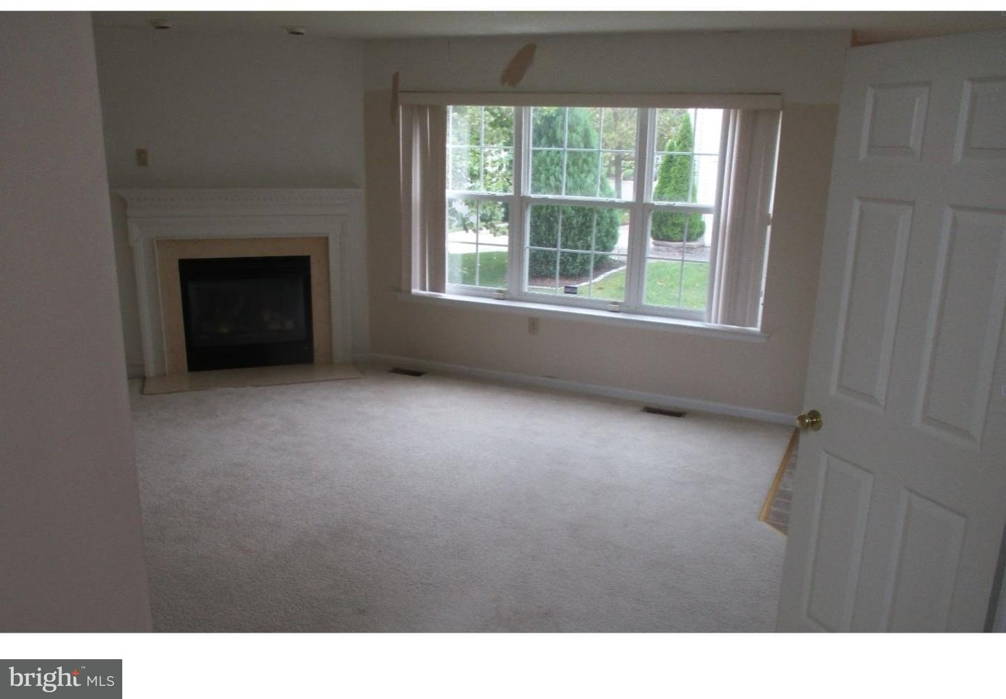 106 Harmony Cir Road Sicklerville, NJ 08081 - Photo 3 of 11 Family Room