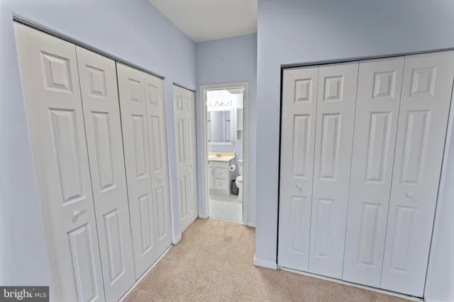 $2,400 | 301 South Reynolds Street, Unit 202, Alexandria, VA 22304