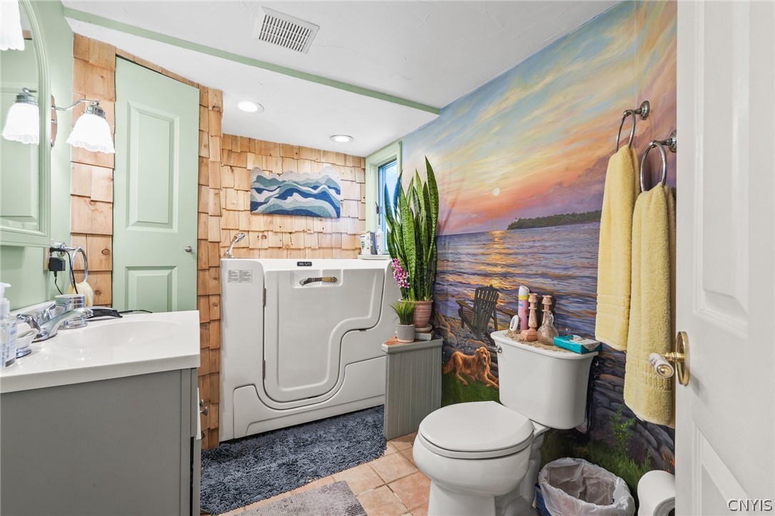 11327 Rays Bay Road Henderson, NY 13650 - Photo 29 of 50 Main House- Bathroom