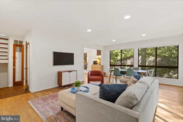 $7,000 | 9411 Fernwood Road, Bethesda, MD 20817