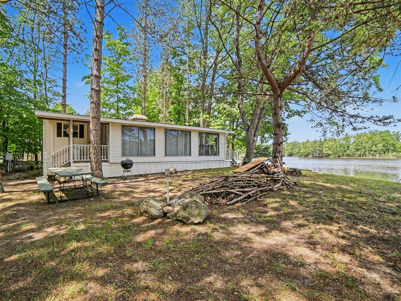7870 West Village Road Mears, MI 49436 - Photo 5 of 41