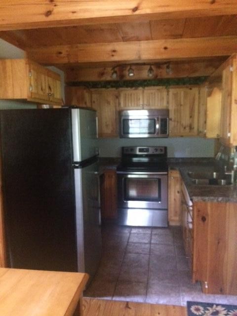 381 East Cove Road Monterey, TN 38574 - Photo 6 of 36 Gallery Image 6