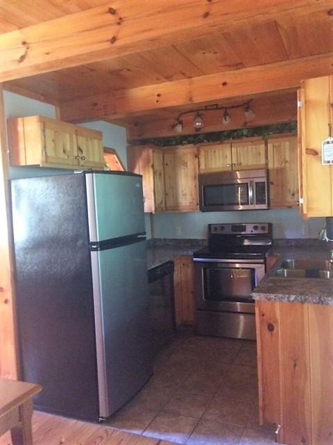 381 East Cove Road Monterey, TN 38574 - Photo 8 of 36 Gallery Image 8