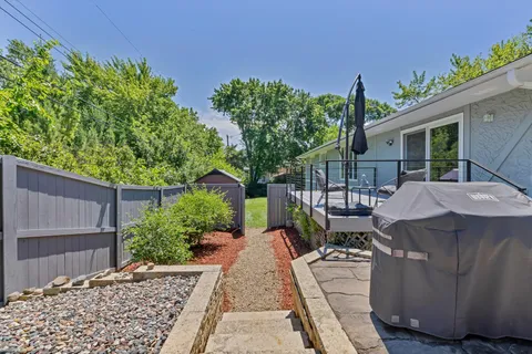 $985,000 | 7001 Lanham Lane, Edina, MN 55439