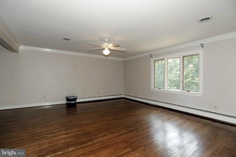 10813 Tara Road Potomac, MD 20854 - Photo 9 of 11 Bedroom (Master)