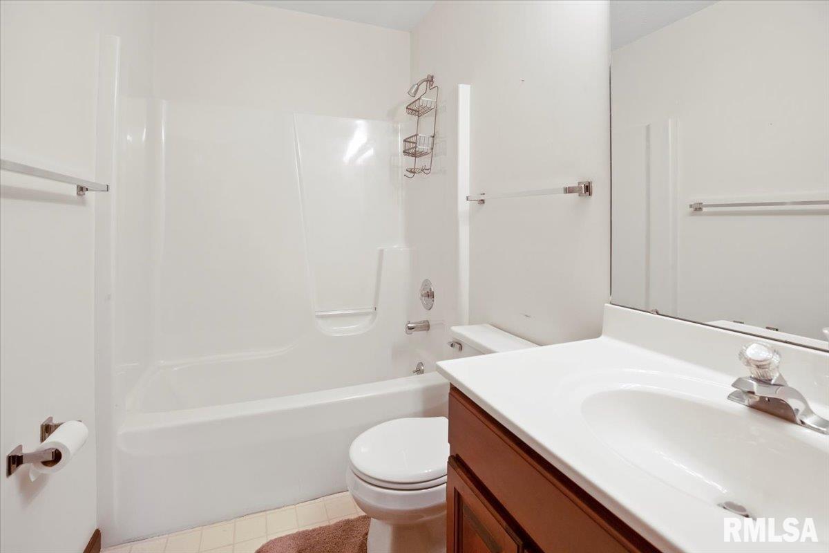 2312 Flaxen Mill Court Springfield, IL 62704 - Photo 15 of 19