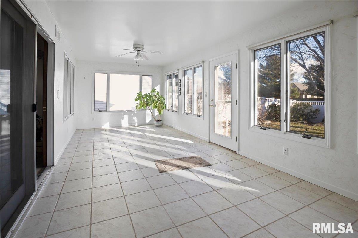 2312 Flaxen Mill Court Springfield, IL 62704 - Photo 16 of 19