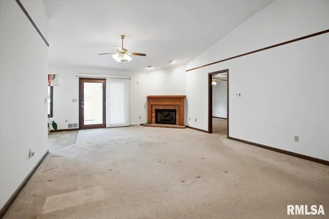 $224,900 | 2312 Flaxen Mill Court, Springfield, IL 62704