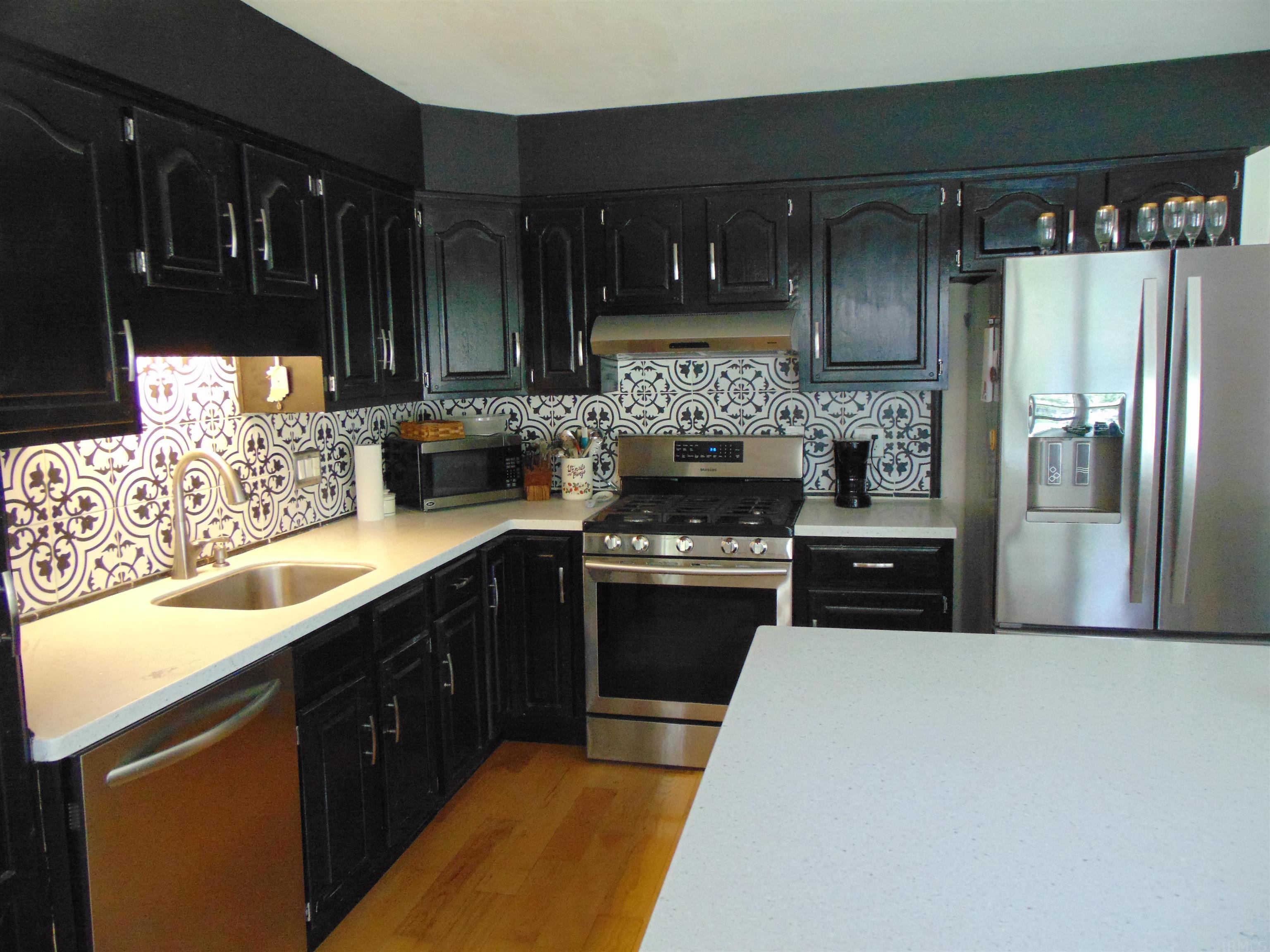 101 North Winthrop Road Muncie, IN 47304 - Photo 8 of 34 Gallery Image 8