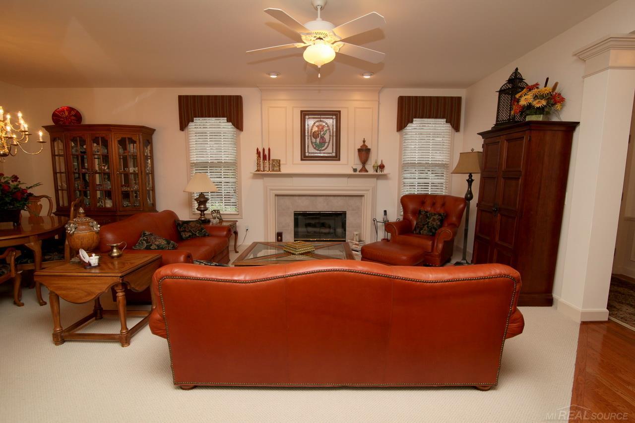 3693 Tremonte Circle Rochester, MI 48306 - Photo 12 of 51 31355799-11.JPG
