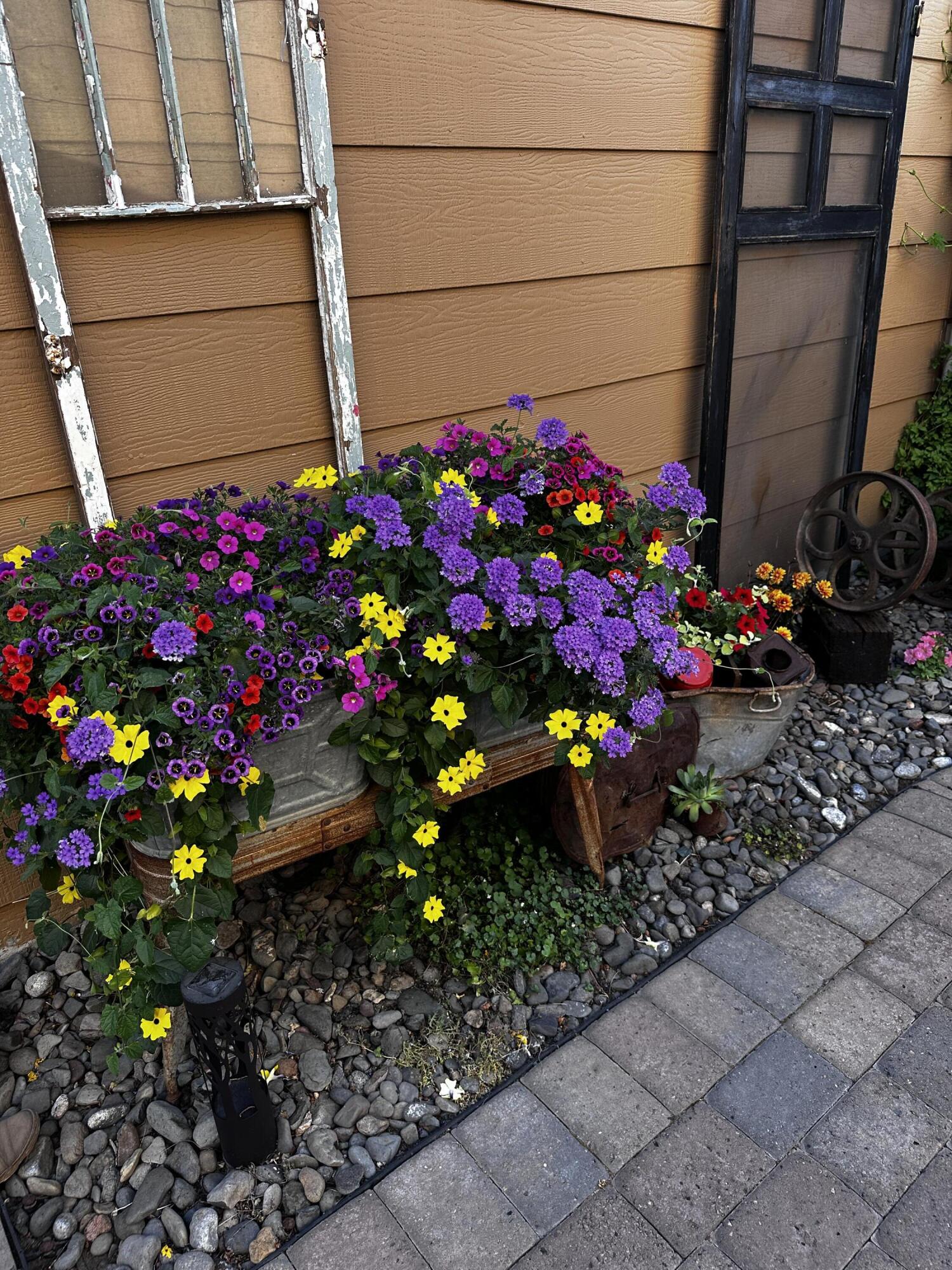 22539 Martee Lane Bend, OR 97701 - Photo 24 of 54 IMG_1505