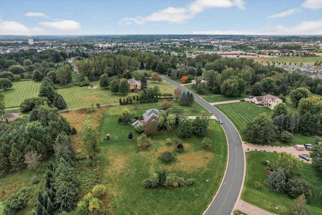 $650,000 | 829 Jasmine Avenue North, Lake Elmo, MN 55042