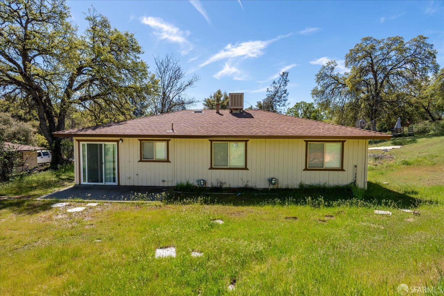 5081 Smith Road Mariposa, CA 95338 - Photo 4 of 54 Gallery Image 4