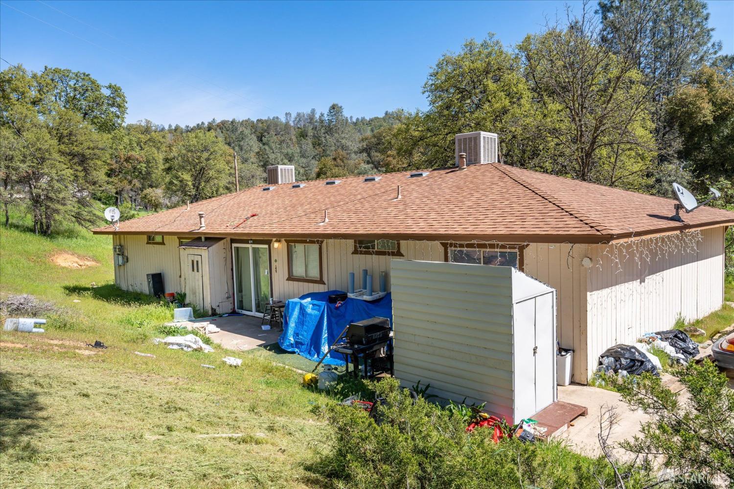 5081 Smith Road Mariposa, CA 95338 - Photo 6 of 54 Gallery Image 6