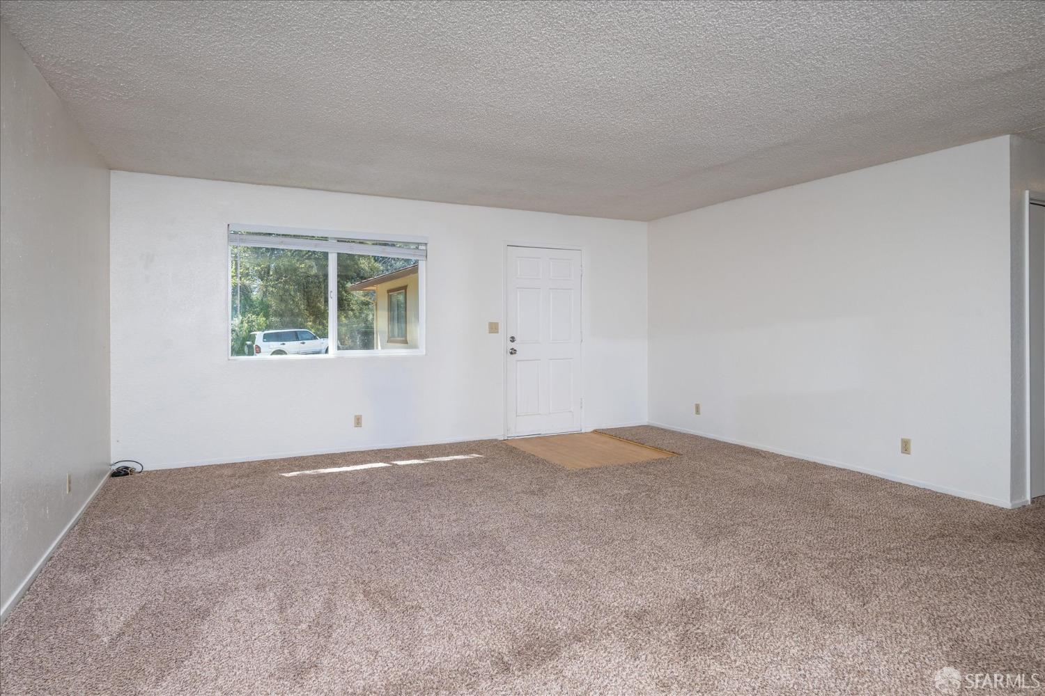 5081 Smith Road Mariposa, CA 95338 - Photo 8 of 54 Gallery Image 8