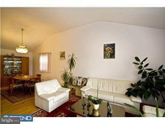 9732 Portis Road Philadelphia, PA 19115 - Photo 6 of 12 Dining Room