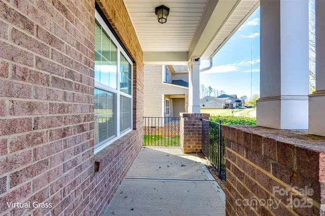 $425,000 | 1929 Shorthorn Street, Charlotte, NC 28213