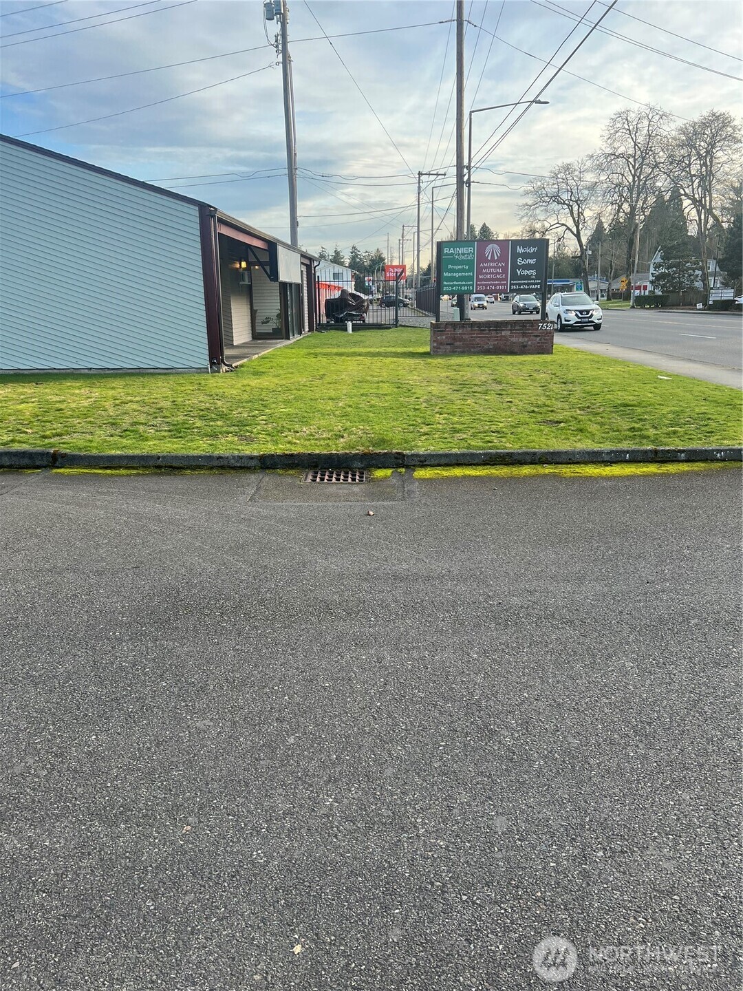 7521 Bridgeport Way West, Unit B Lakewood, WA 98499 - Photo 2 of 7 a view of a stadium that has a big playing ground