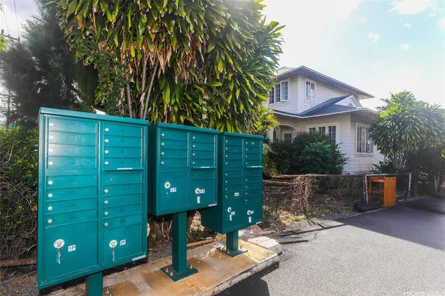$1,900 | 1719 Nuuanu Avenue, Honolulu, HI 96817