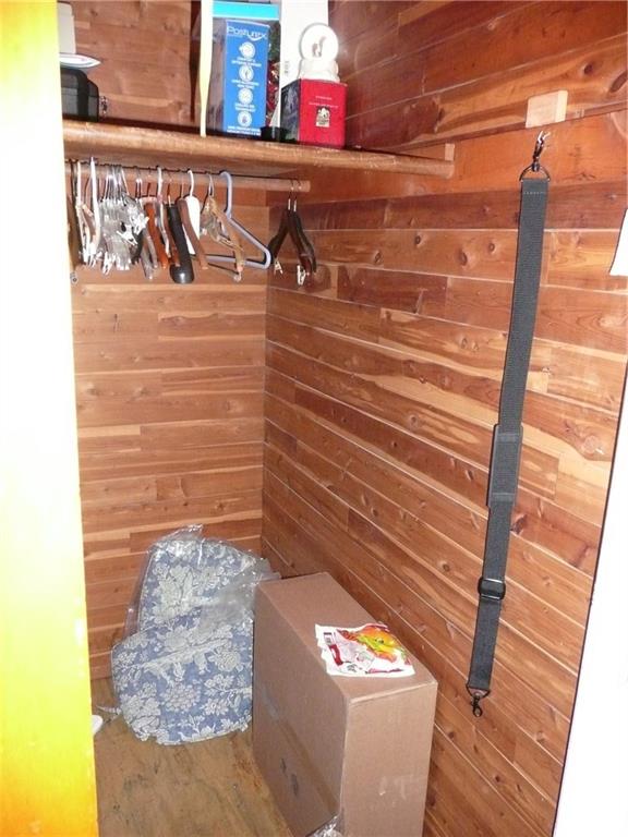 921 Forsythe Road Carnegie, PA 15106 - Photo 13 of 19 Gallery Image 13
