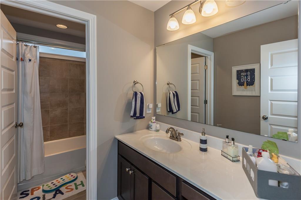 12535 Hidden Spring Cove Fishers, IN 46037 - Photo 13 of 31 Gallery Image 13