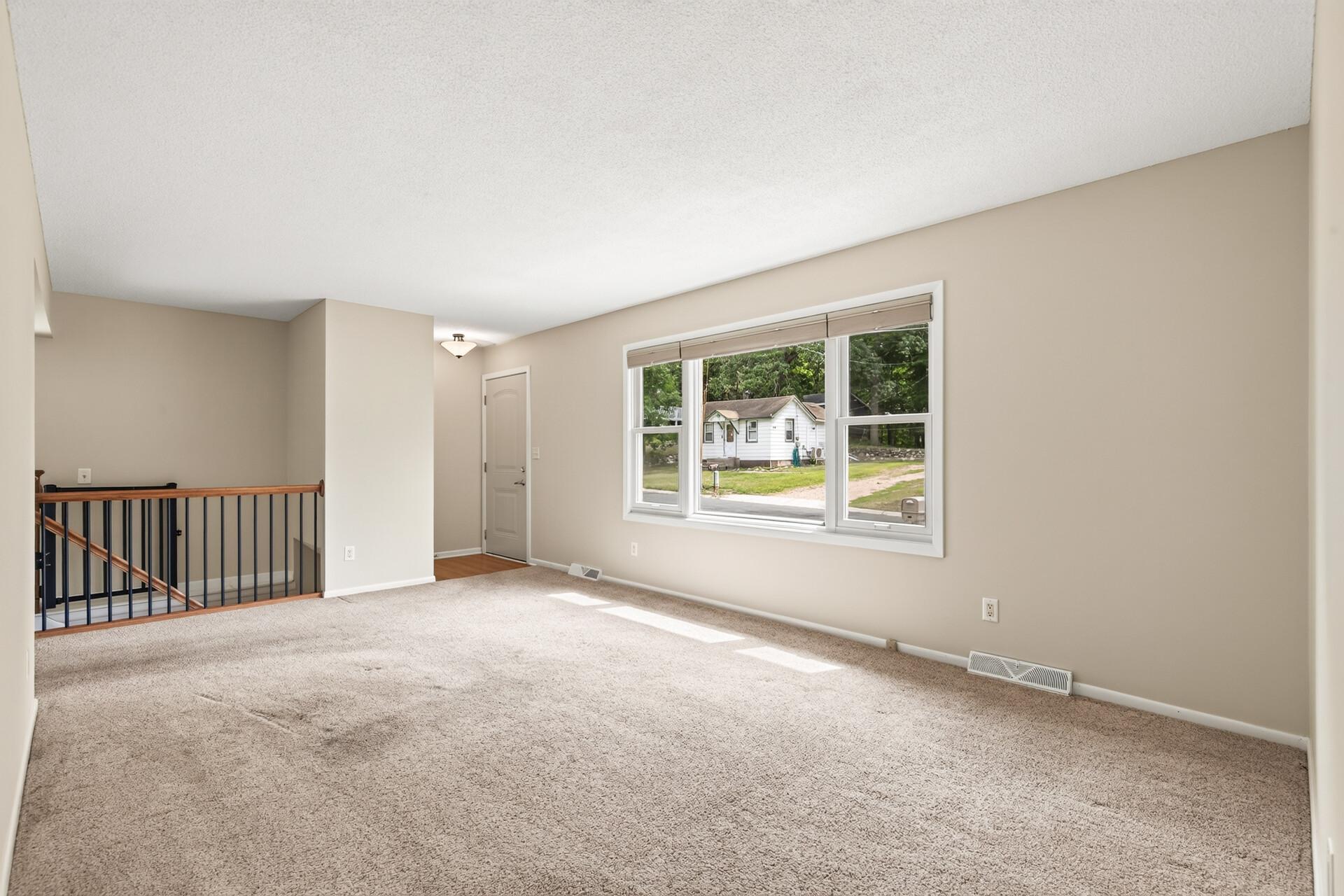 4638 Bedford Road Mound, MN 55364 - Photo 5 of 27 Gallery Image 5