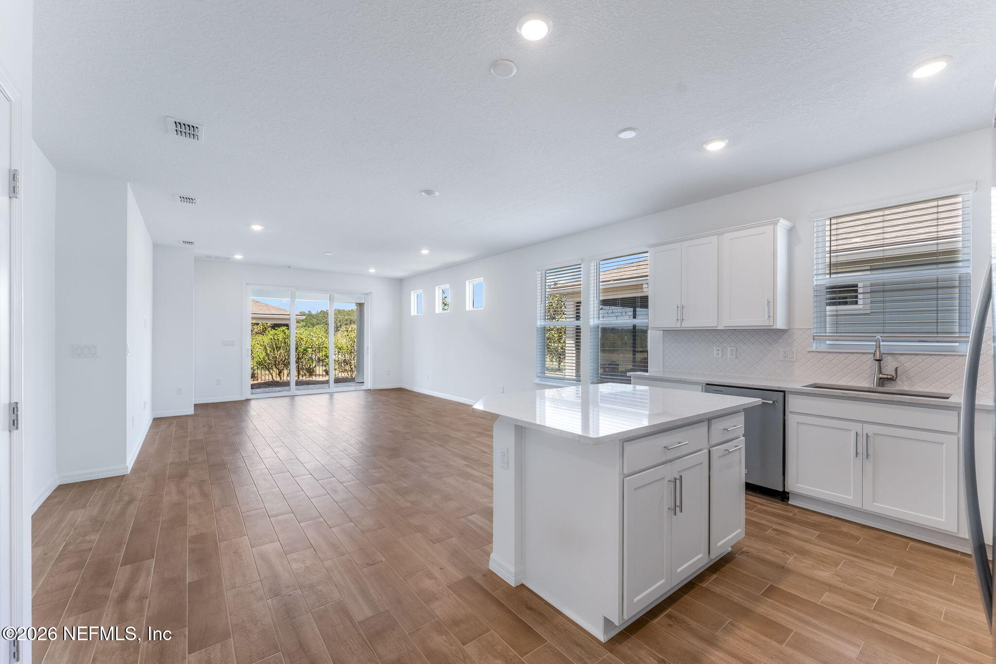 261 Ecliptic Loop Yulee, FL 32097 - Photo 10 of 61 11-web-or-mls-Kitchen