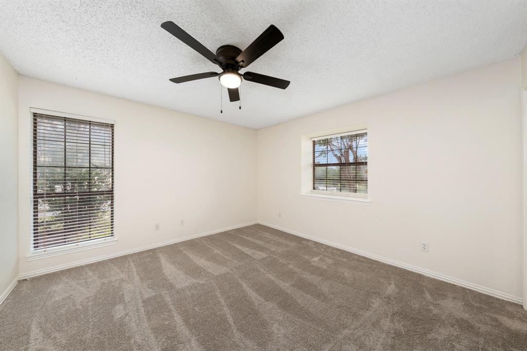 915 West Pleasant Run Road DeSoto, TX 75115 - Photo 25 of 40