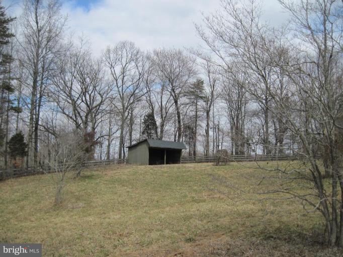 11470 Bears Den Road Marshall, VA 20115 - Photo 10 of 11 Shed