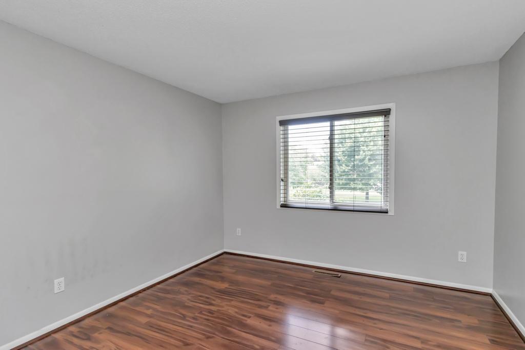 1038 Boston Hill Road Eagan, MN 55123 - Photo 17 of 36 Gallery Image 17