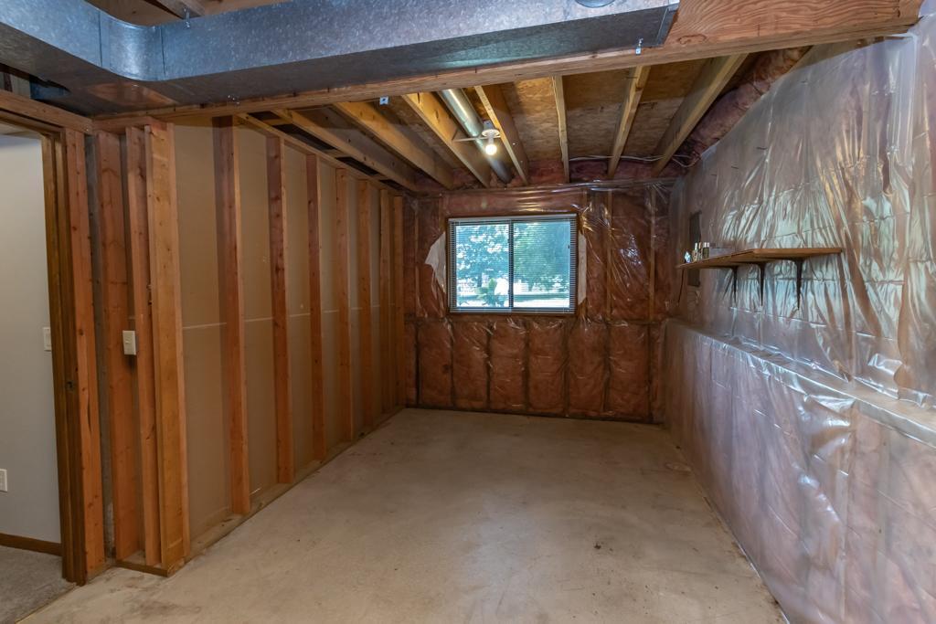 1038 Boston Hill Road Eagan, MN 55123 - Photo 28 of 36 Gallery Image 28