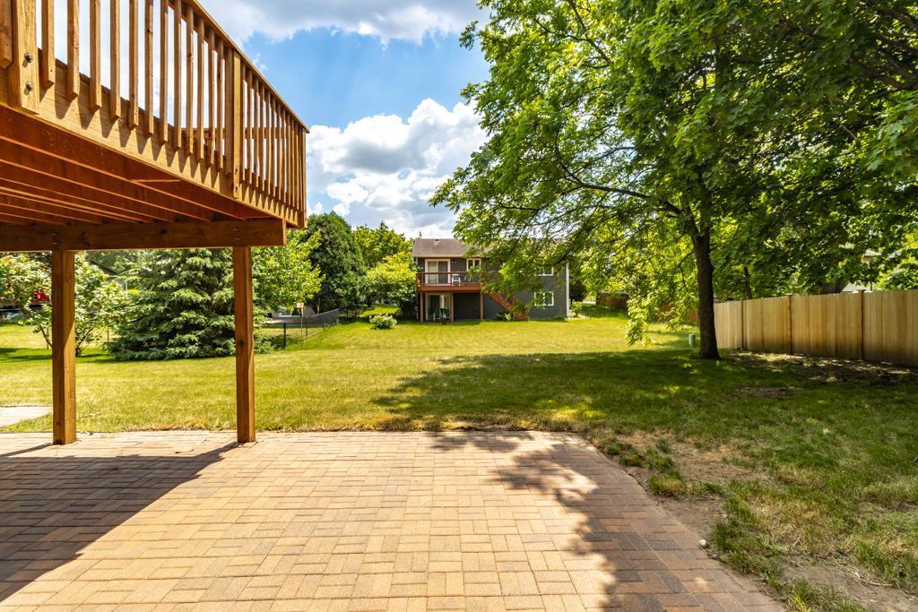 1038 Boston Hill Road Eagan, MN 55123 - Photo 29 of 36 Gallery Image 29