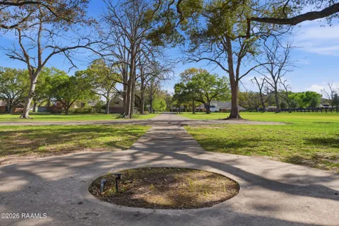 $1,175,000 | 400 Acorn Drive, Lafayette, LA 70507