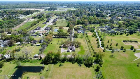 $1,175,000 | 400 Acorn Drive, Lafayette, LA 70507