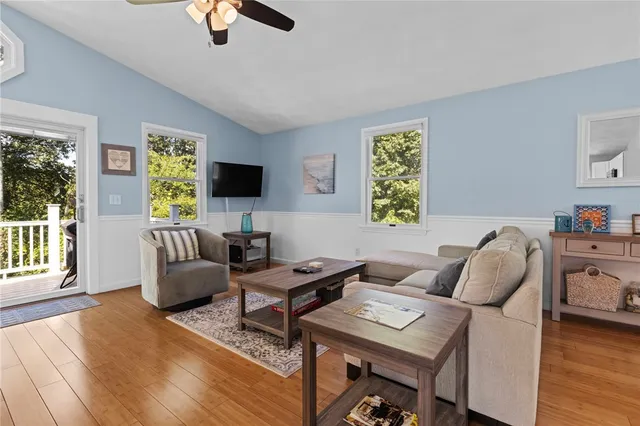 $2,750 | 110 Winsor Avenue, North Kingstown, RI 02852