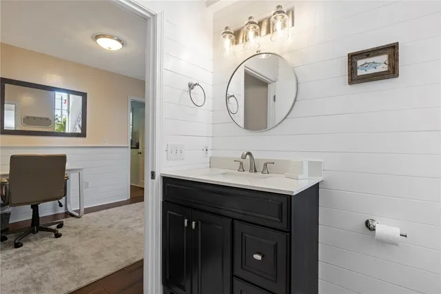 $2,750 | 110 Winsor Avenue, North Kingstown, RI 02852