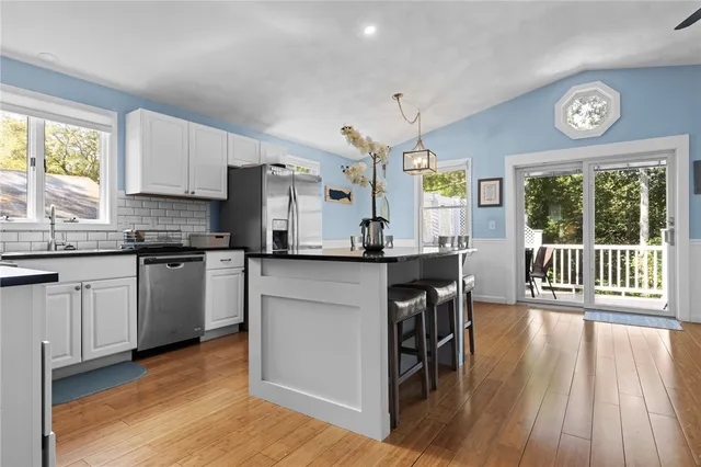 $2,750 | 110 Winsor Avenue, North Kingstown, RI 02852