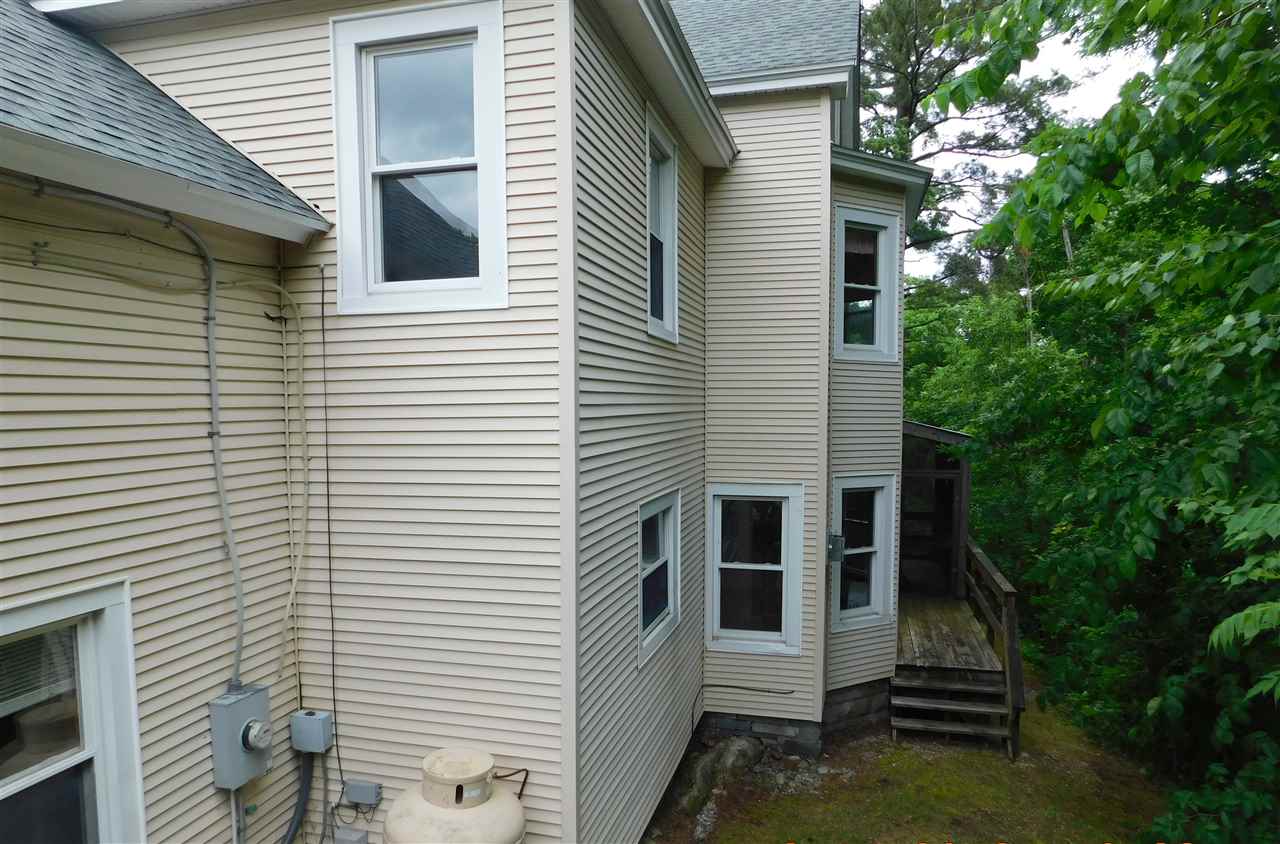 8 Primary Street Proctor, VT 05765 - Photo 4 of 25