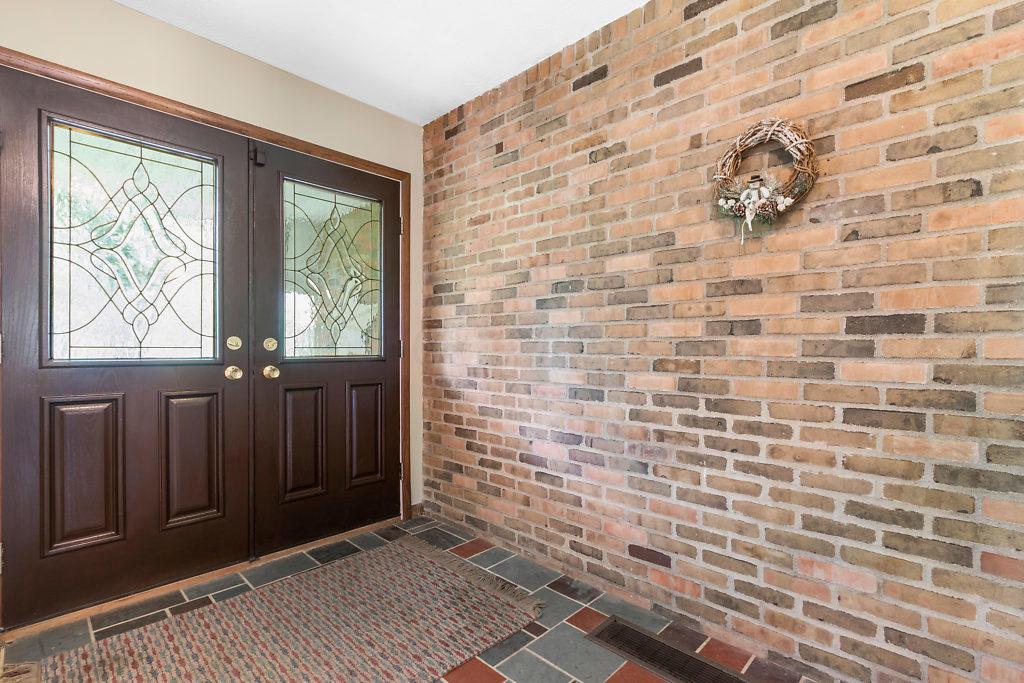 8736 National Road Southwest Etna, OH 43062 - Photo 2 of 23