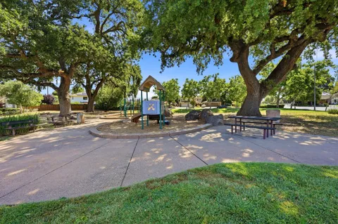 $985,000 | 379 Vía Navona, Morgan Hill, CA 95037