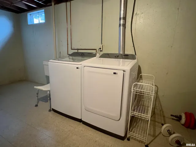 $184,000 | 1347 Carolbeth Avenue, Macomb, IL 61455