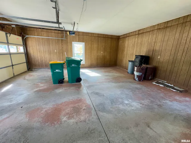 $184,000 | 1347 Carolbeth Avenue, Macomb, IL 61455