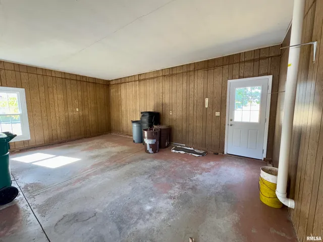 $184,000 | 1347 Carolbeth Avenue, Macomb, IL 61455