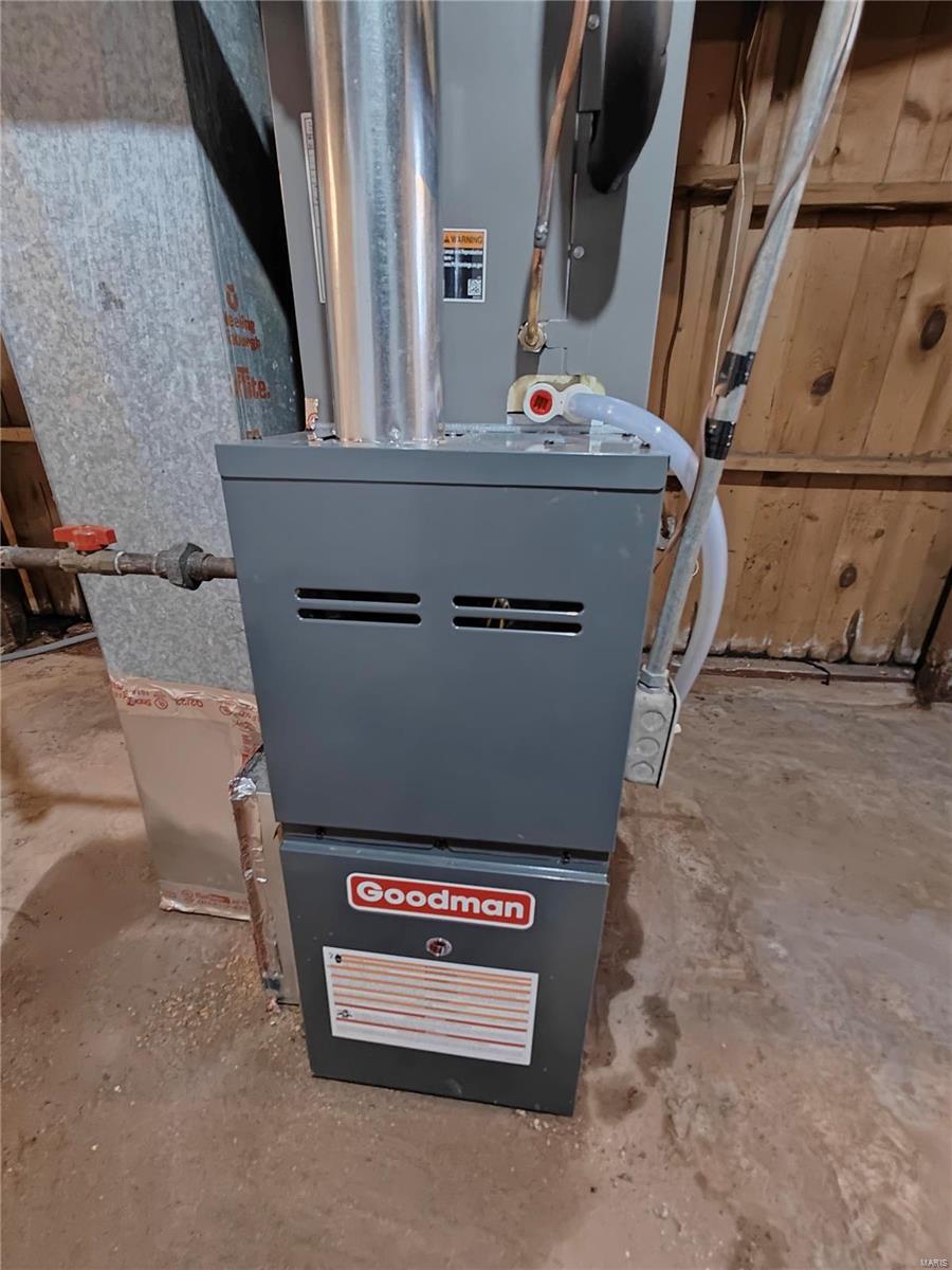 6121 Washington Avenue Berkeley, MO 63134 - Photo 16 of 20