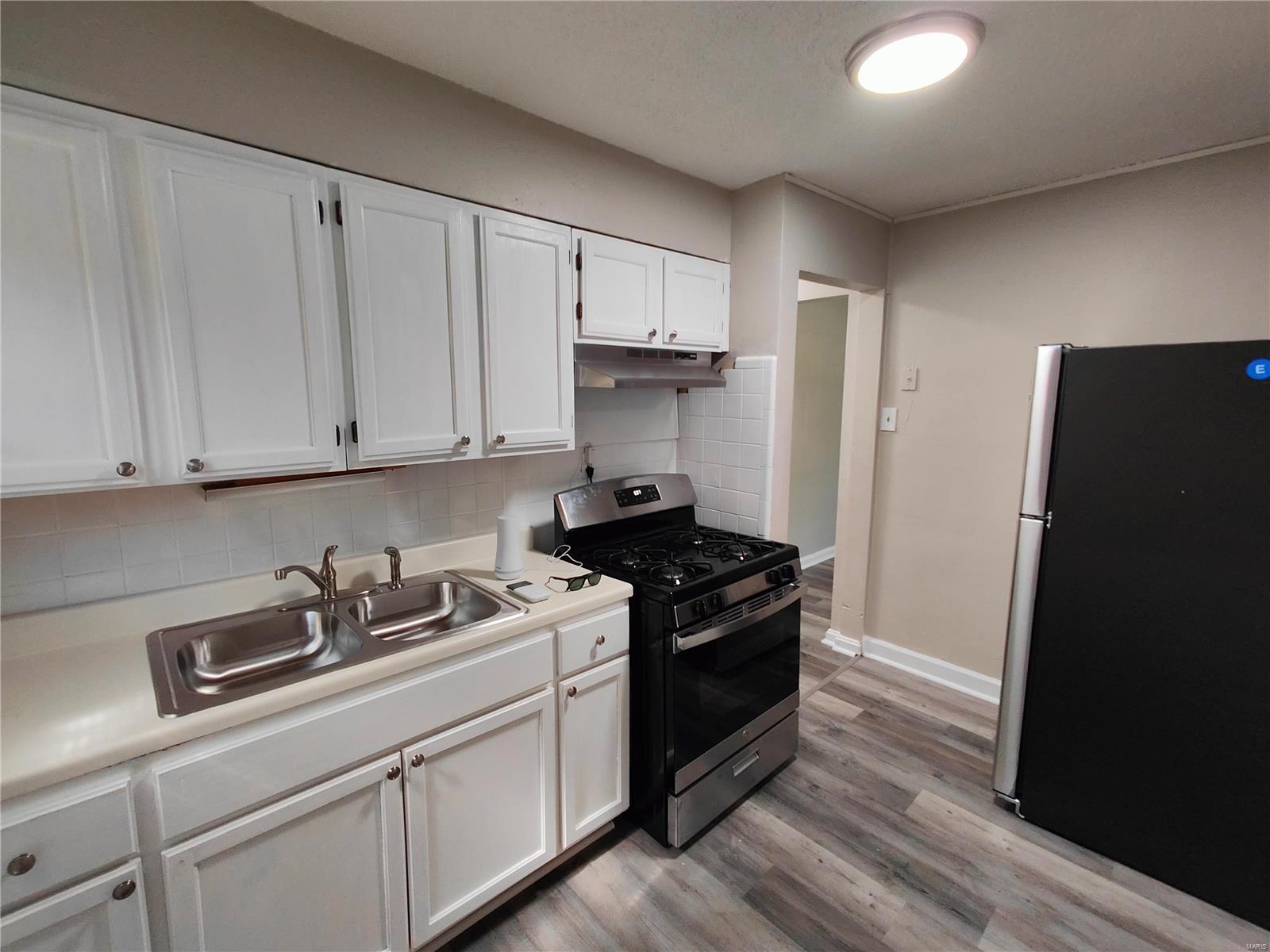 6121 Washington Avenue Berkeley, MO 63134 - Photo 8 of 20