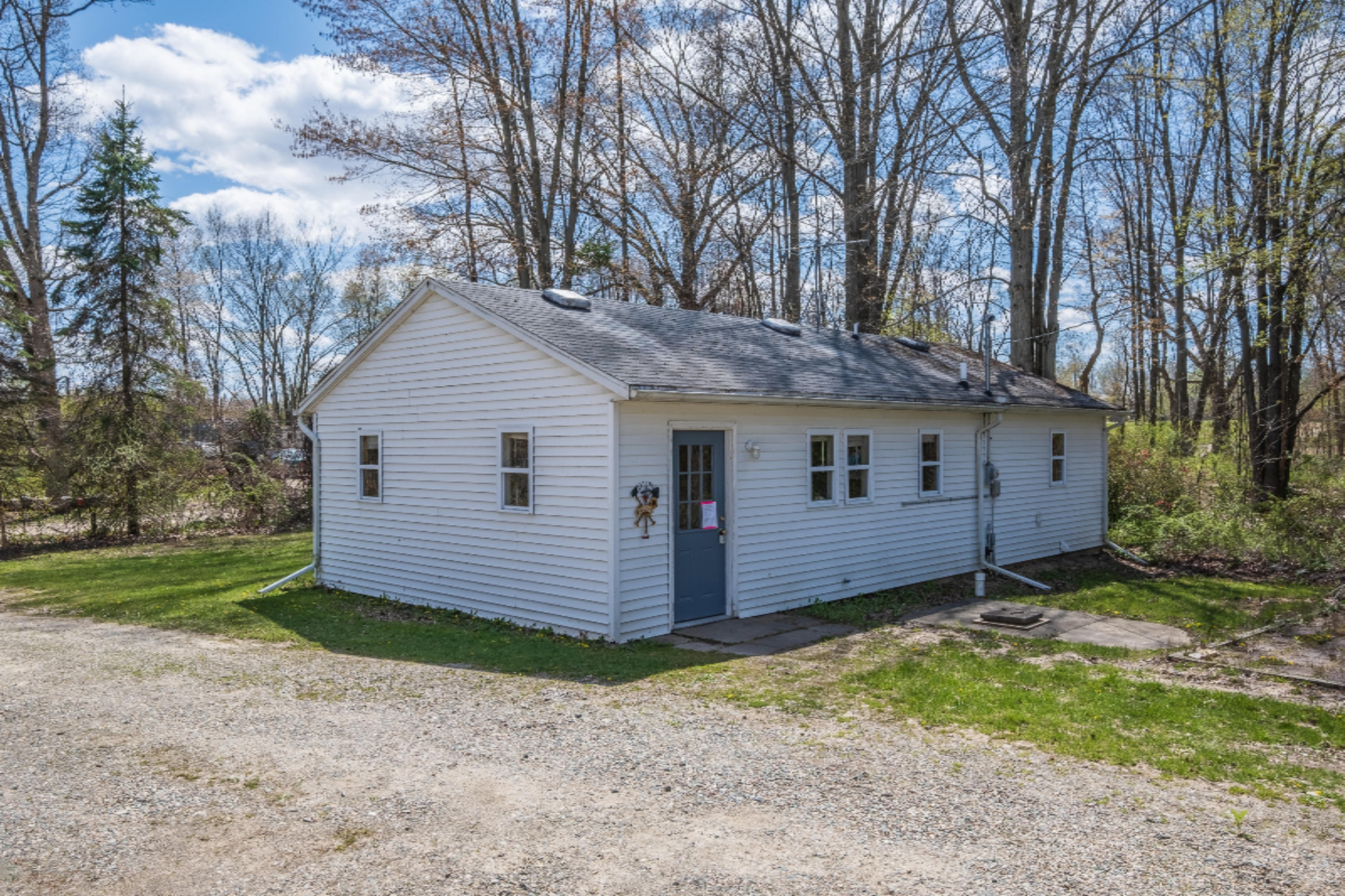 6324 Rose Road Delton, MI 49046 - Photo 18 of 45 Photo-3