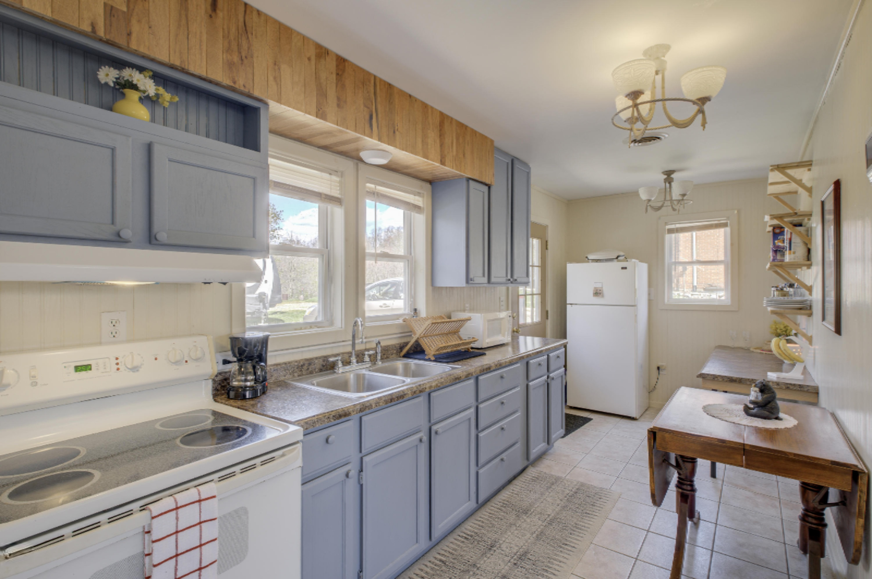 6324 Rose Road Delton, MI 49046 - Photo 5 of 45 Photo-23